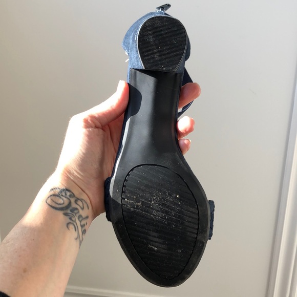 Mid heel sandals - Picture 3 of 3